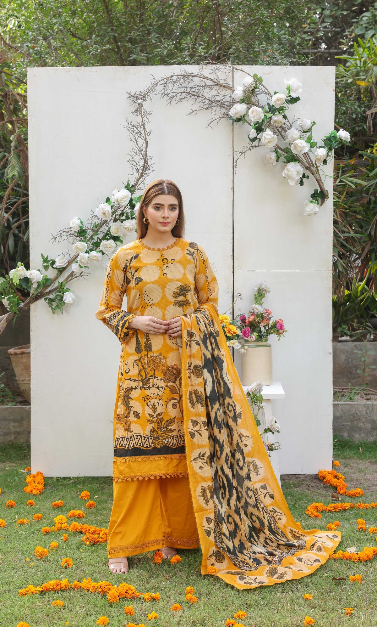 3 Piece Unstitched Premium Lawn Suit- PD-07