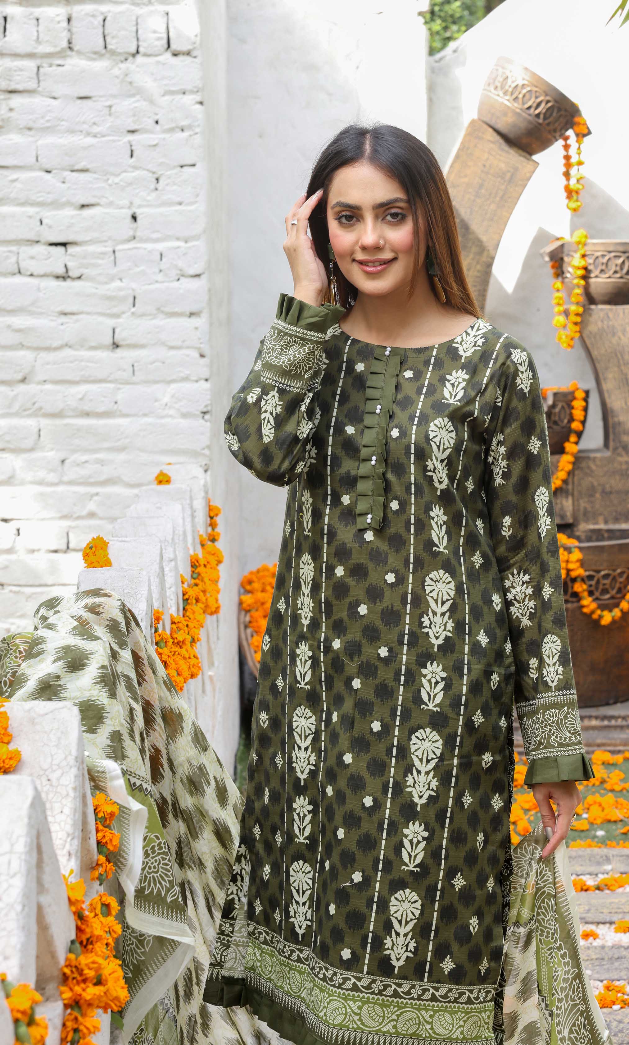 3 Piece Unstitched Lawn Suit -Merium's Exclusive