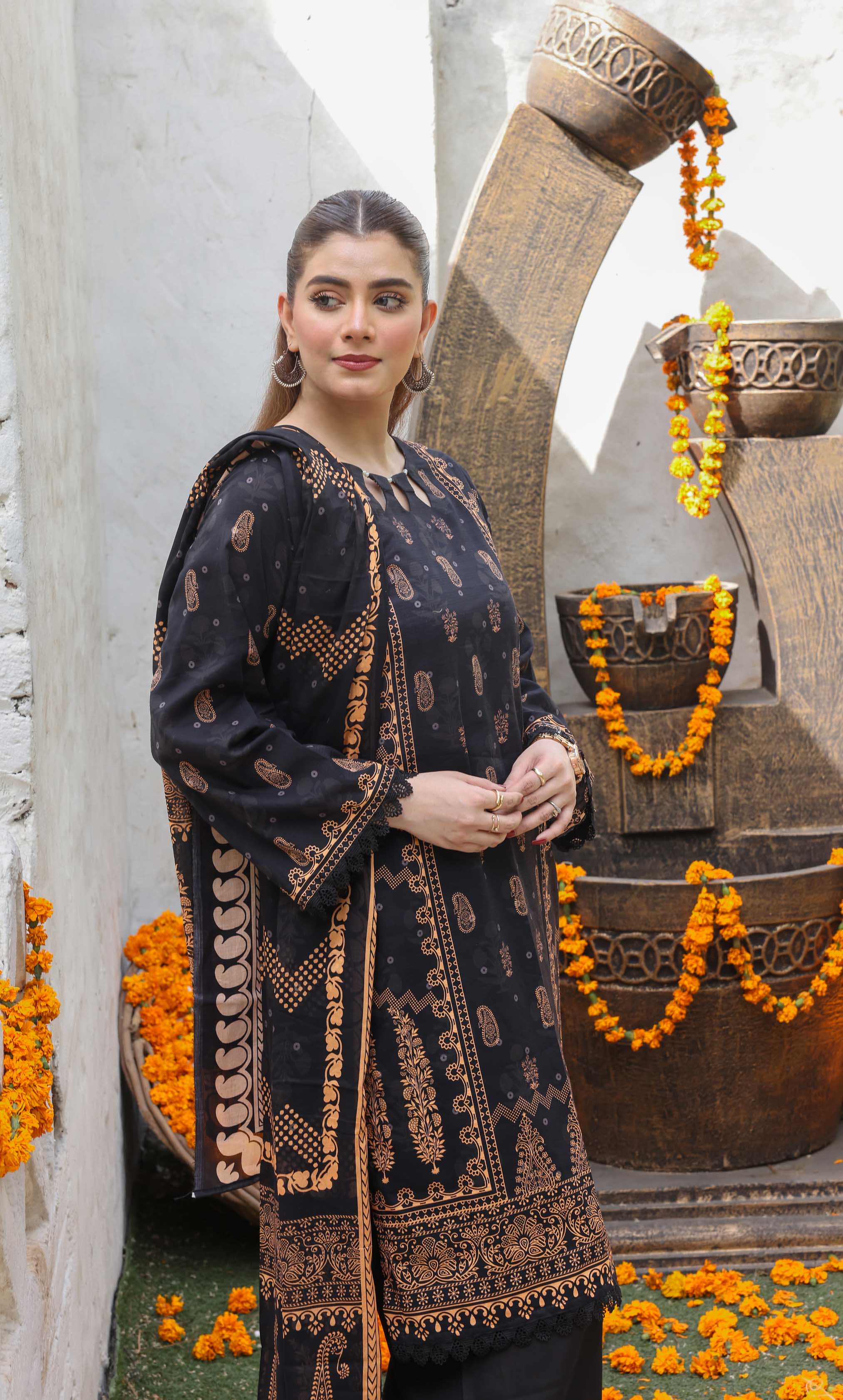 3 Piece Unstitched Lawn Suit -Merium's Exclusive
