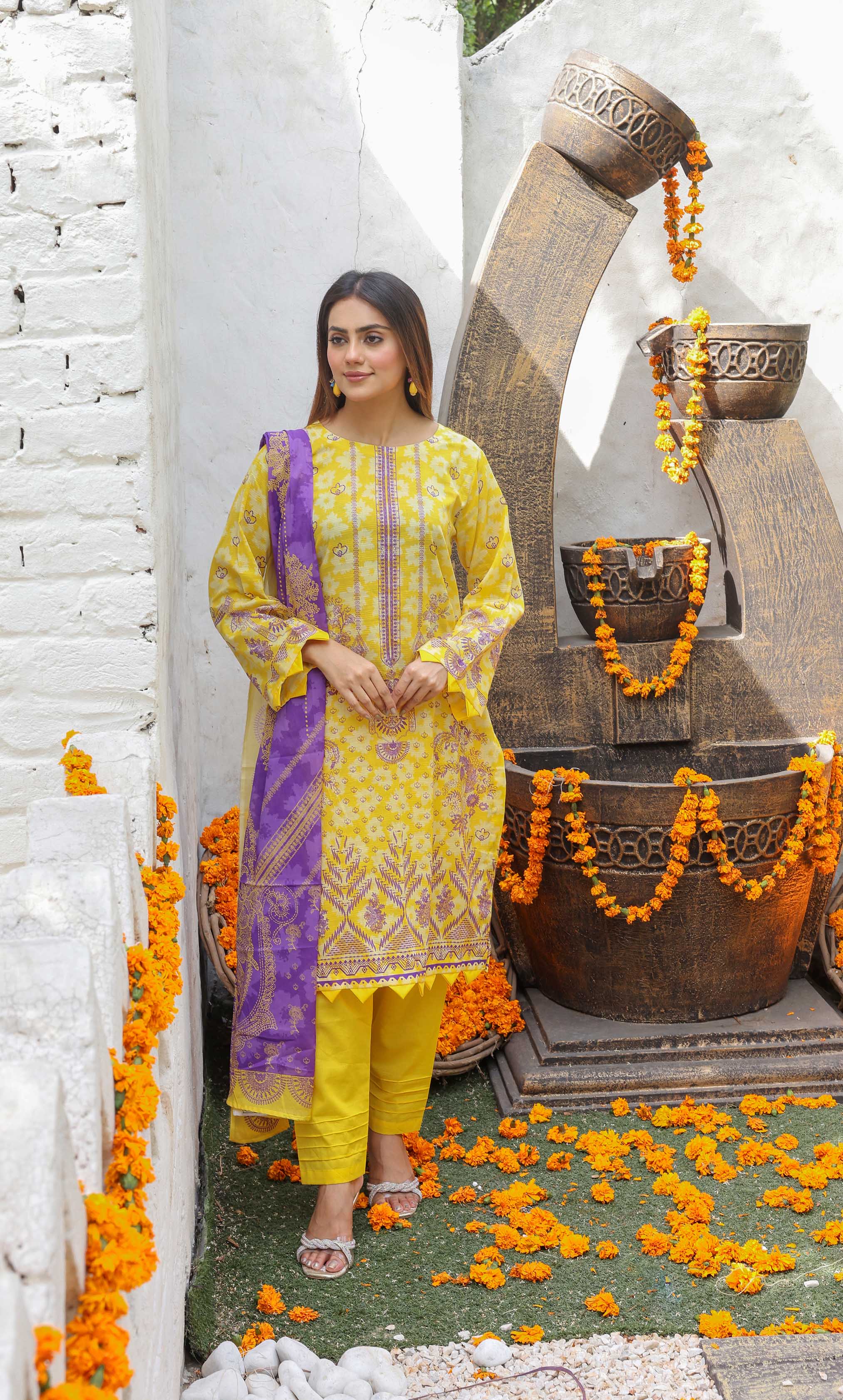 3 Piece Unstitched Lawn Suit -Merium's Exclusive