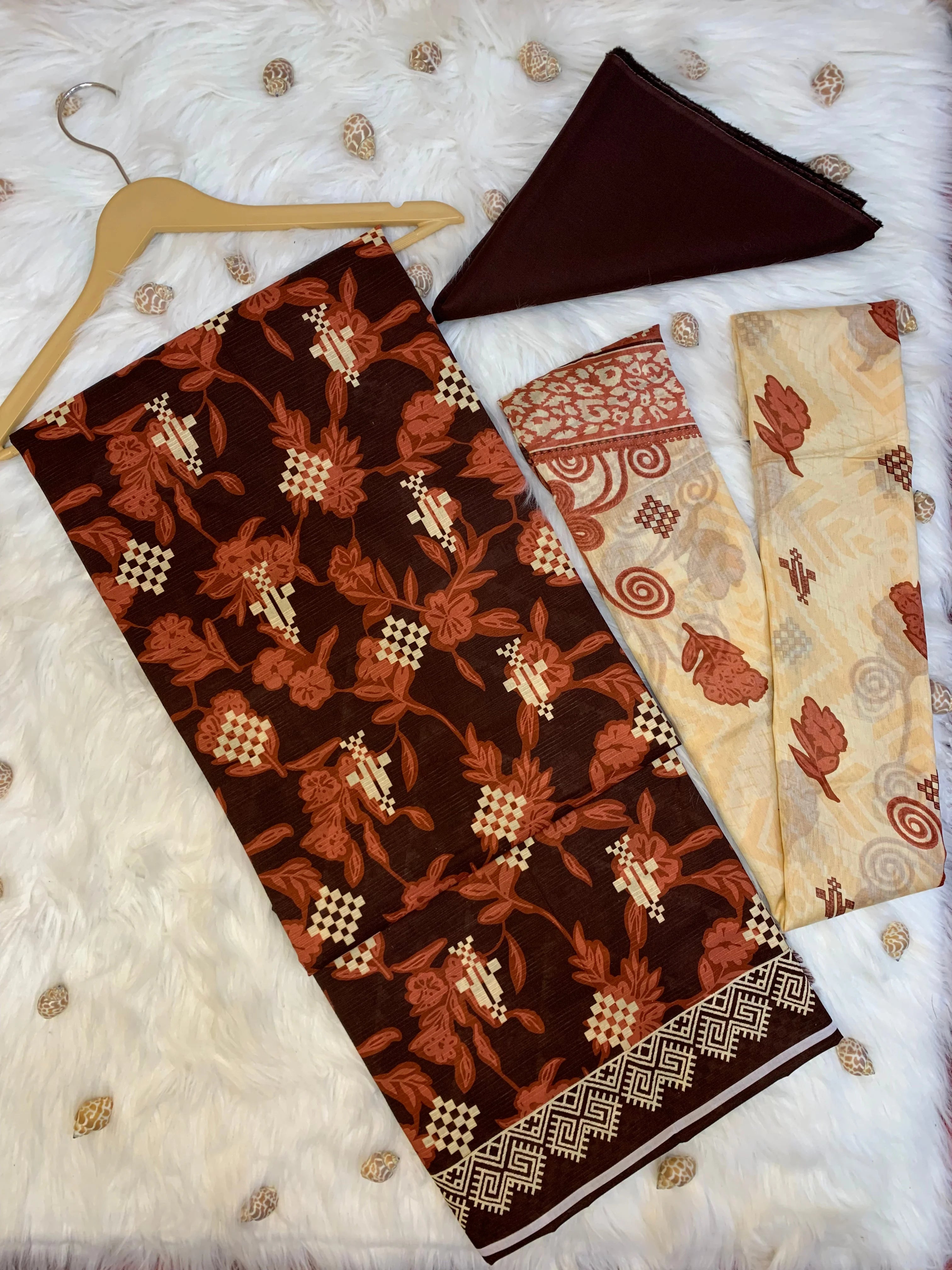 3 Piece Unstitched Lawn Suit -Merium's Exclusive