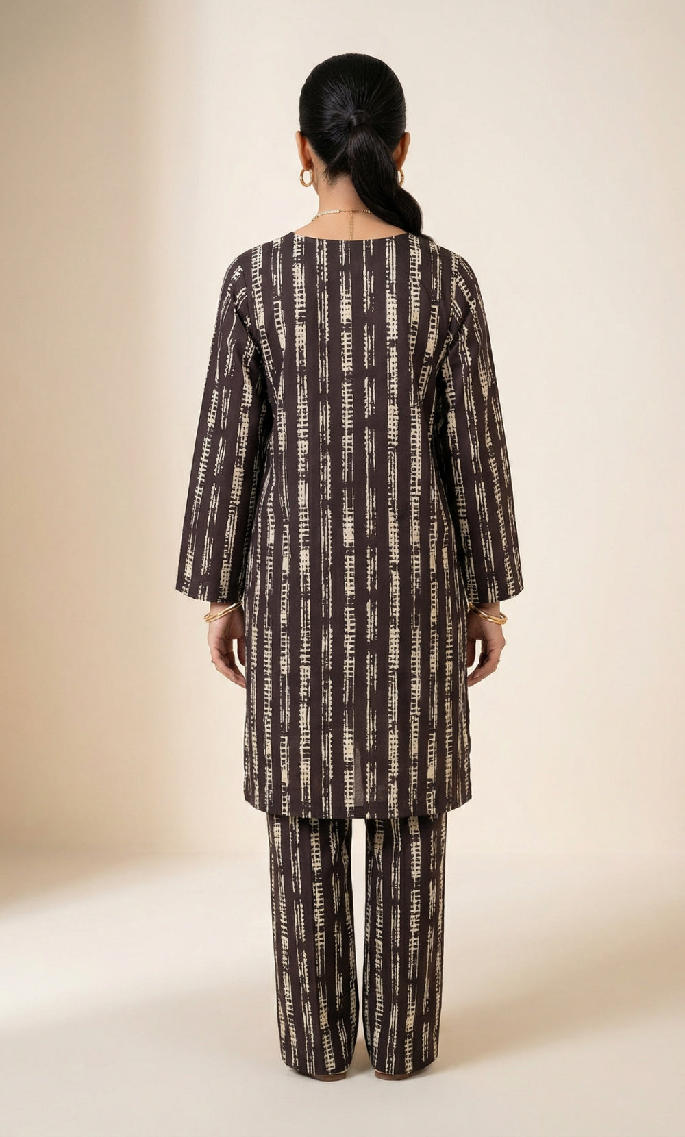 Suhana – 3 Piece Lawn | Embroidered Floral Front -08