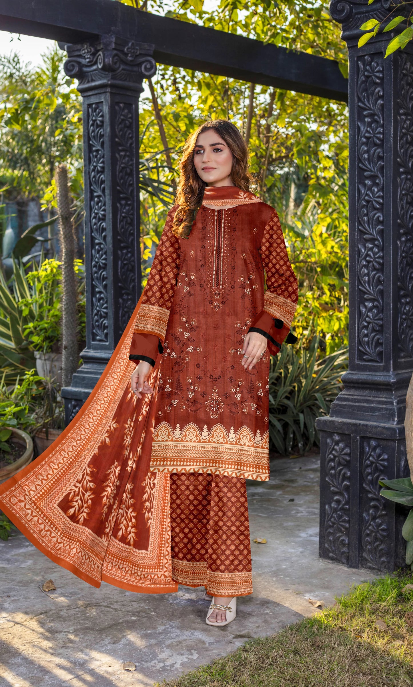 3 Piece Embroidered Unstitched Lawn Suit | NA-V18-08