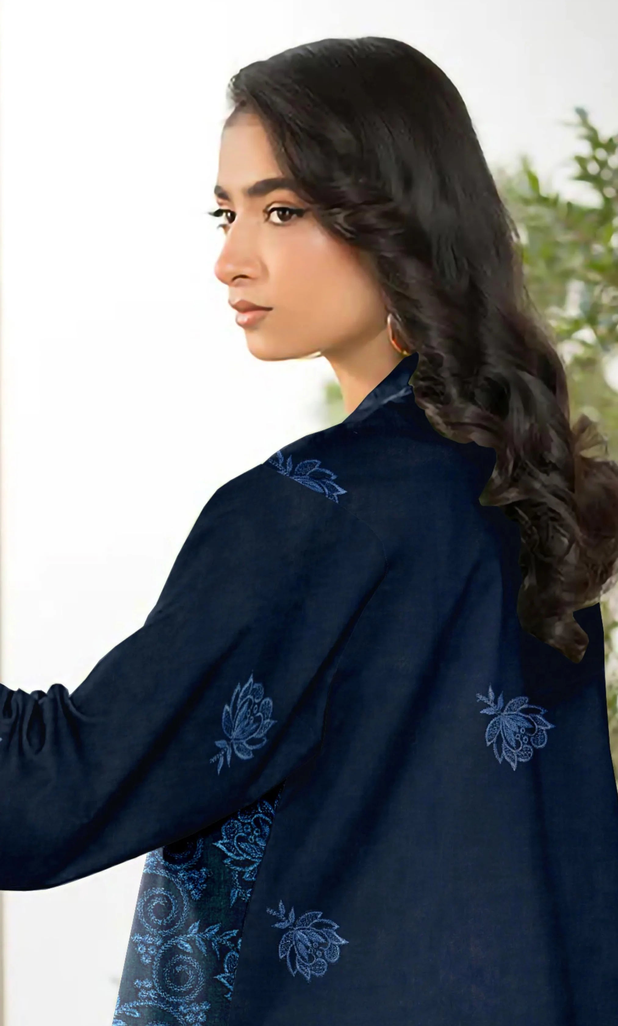 3PC Luxury Embroidered Unstitched Lawn Suit - ZED-V3-06