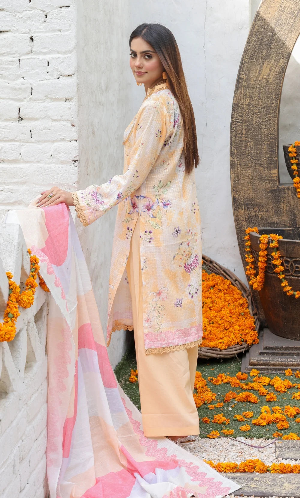 ZOE– 3PC Dobby Lawn Unstitched Suit-05