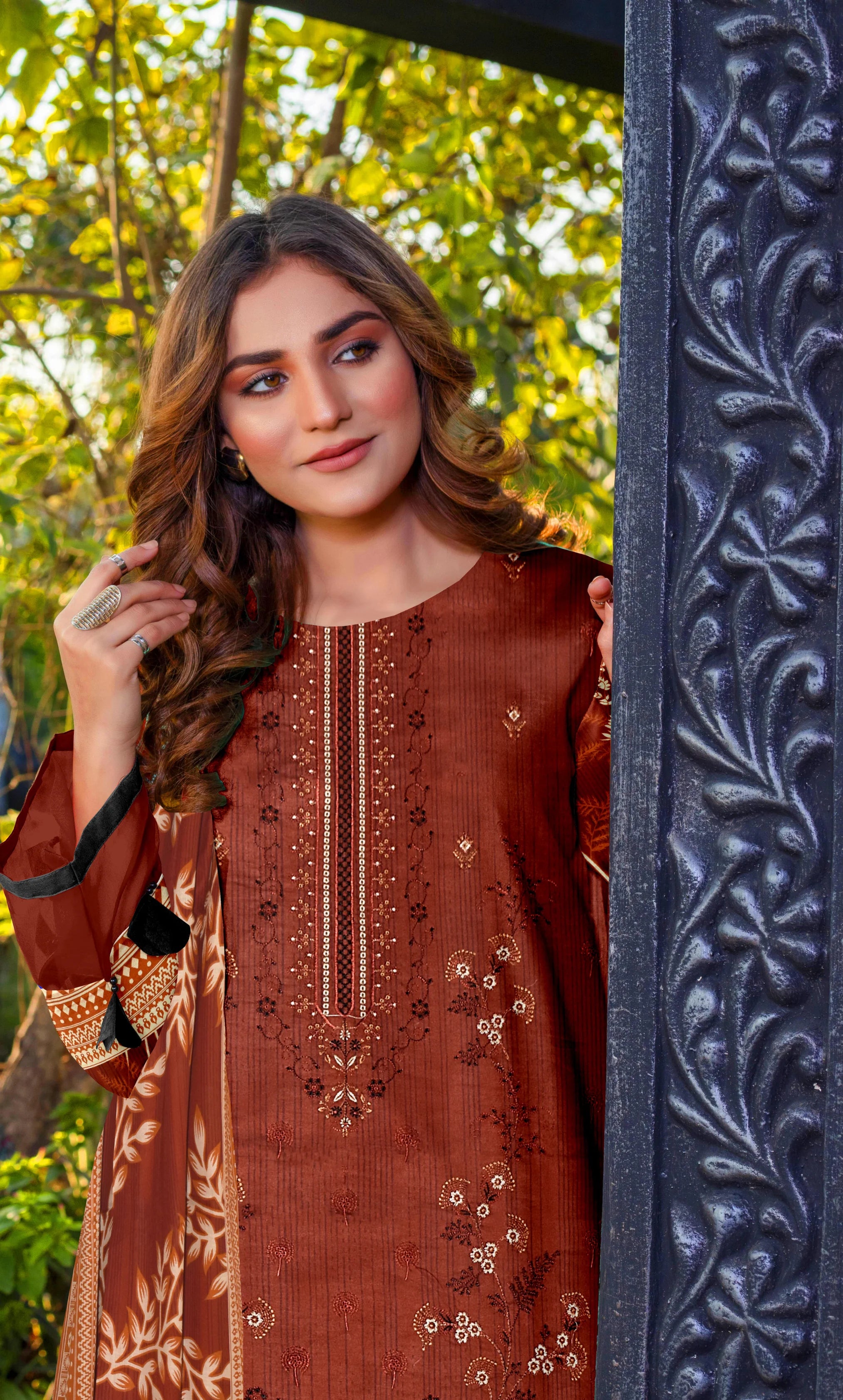 3 Piece Embroidered Unstitched Lawn Suit | NA-V18-08