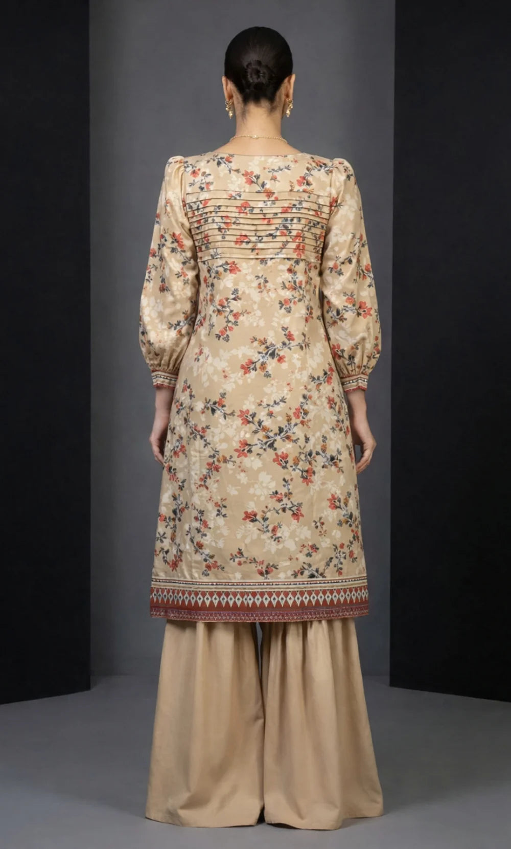 3 Piece Printed Lawn Unstitched Suit  –Galoria