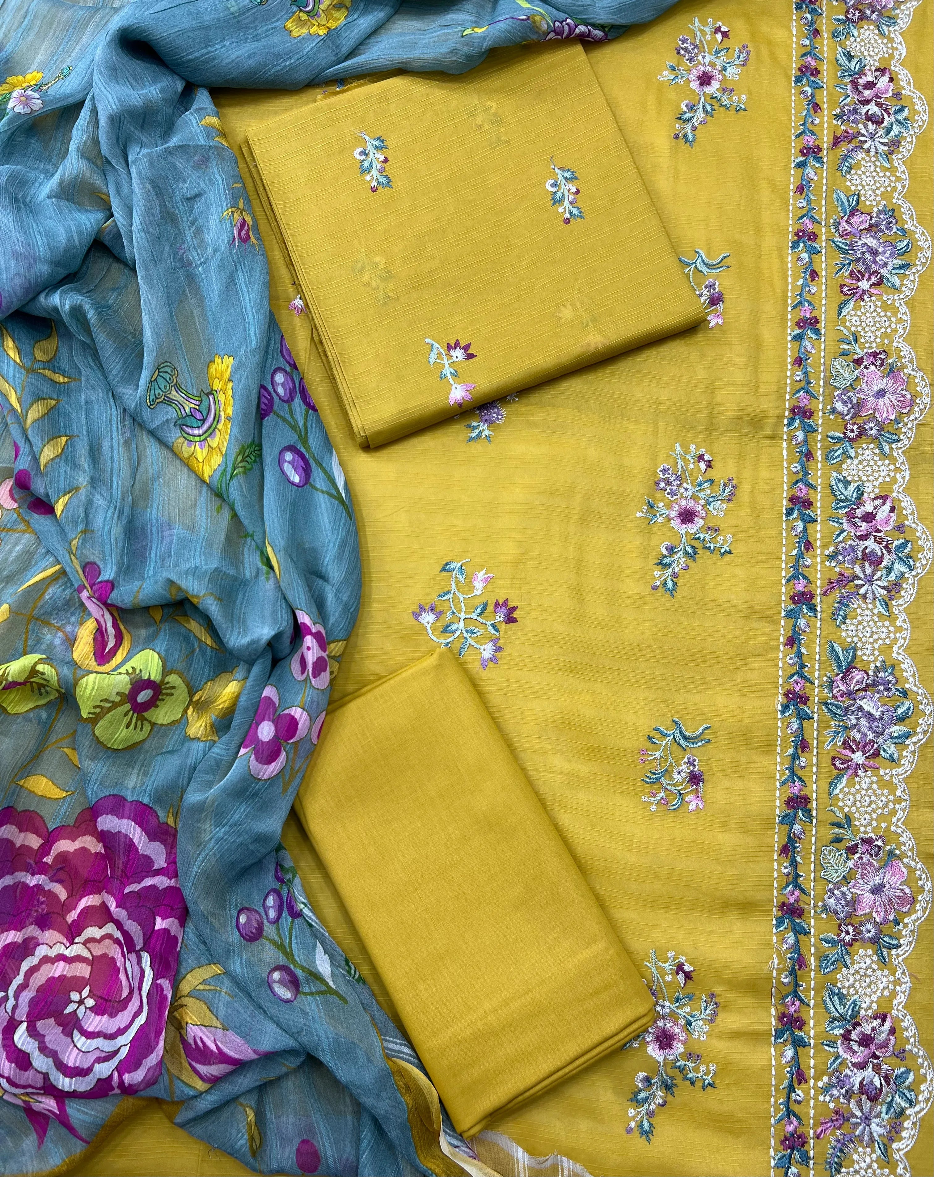 3-Piece | Unstitched Luxury Embroidered Lawn Suit | Nayab