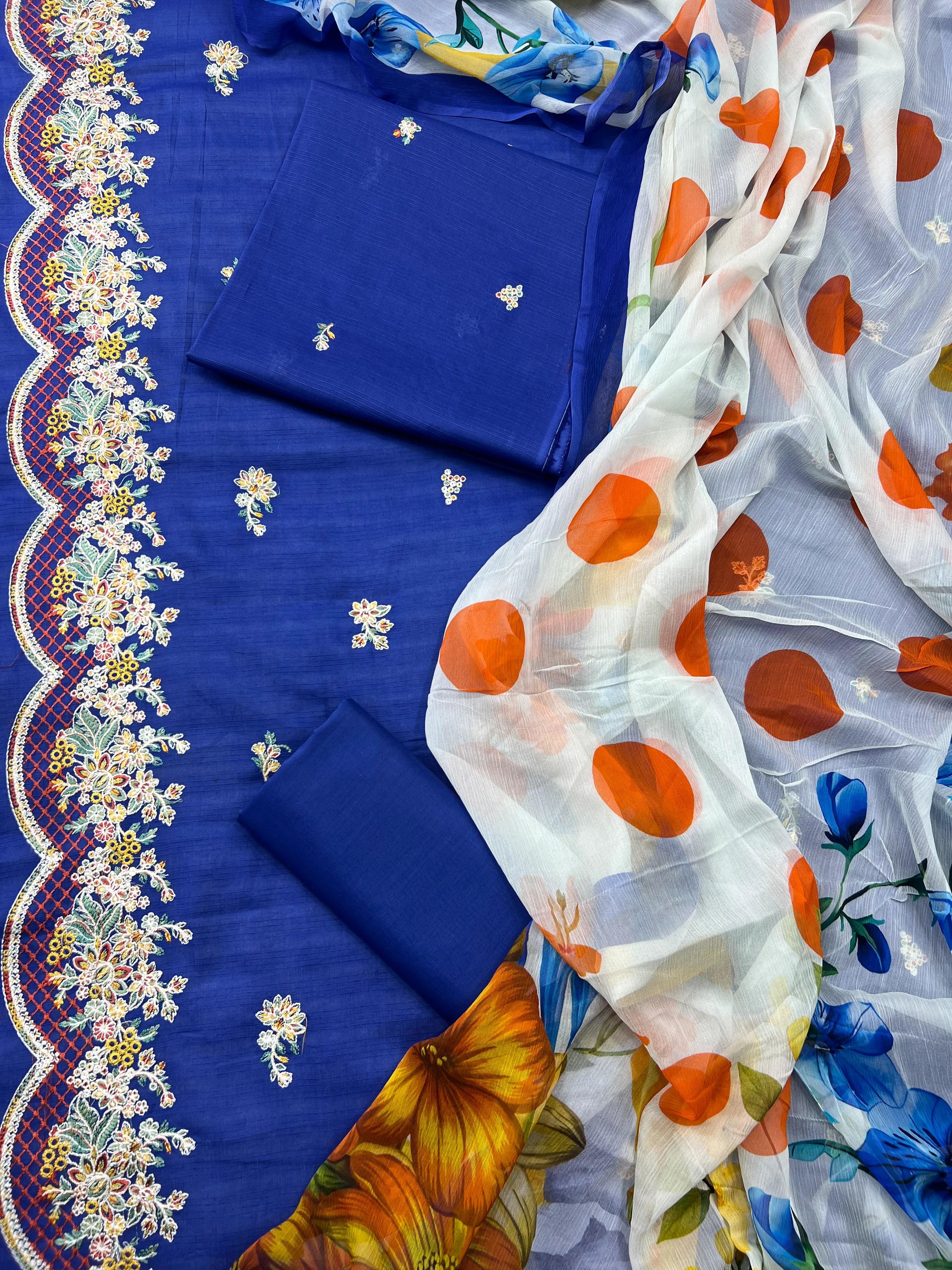 3-Piece | Unstitched Luxury Embroidered Lawn Suit | Nayab