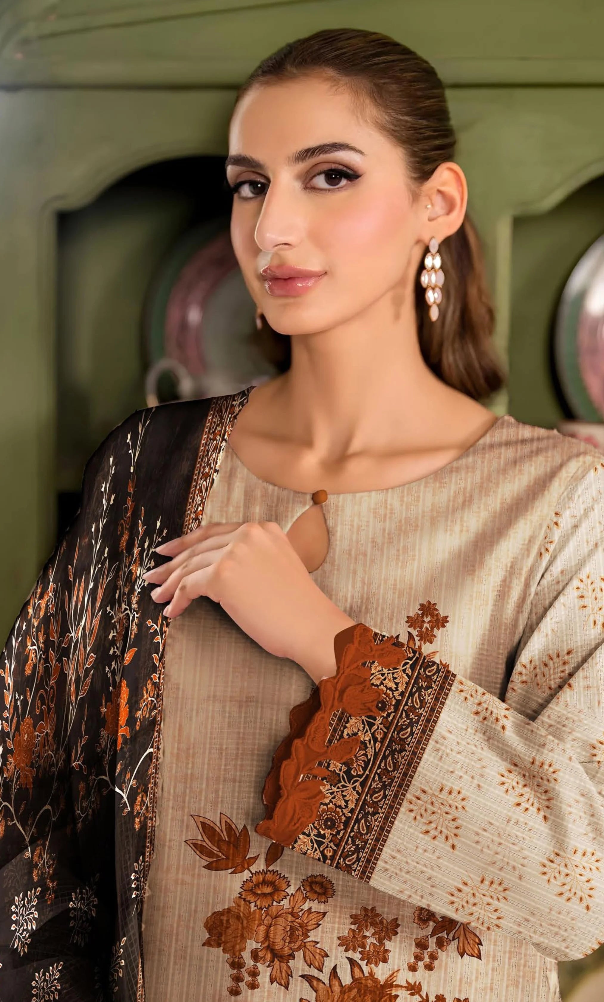3PC Unstitched Printed Nino Kara  Lawn Suit – DE-V4-01