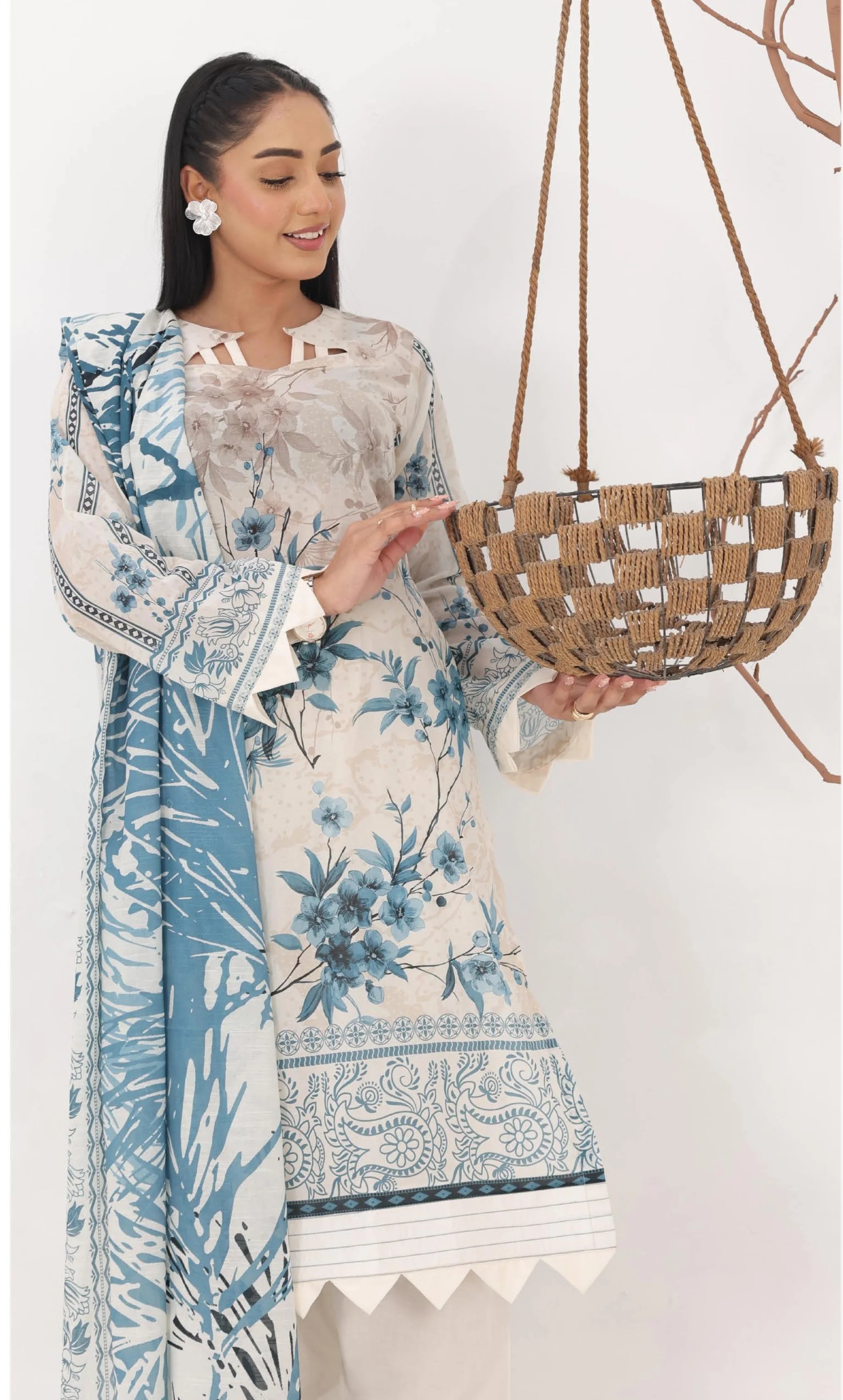3 Piece Printed Unstitched Lawn Suit | ET-02